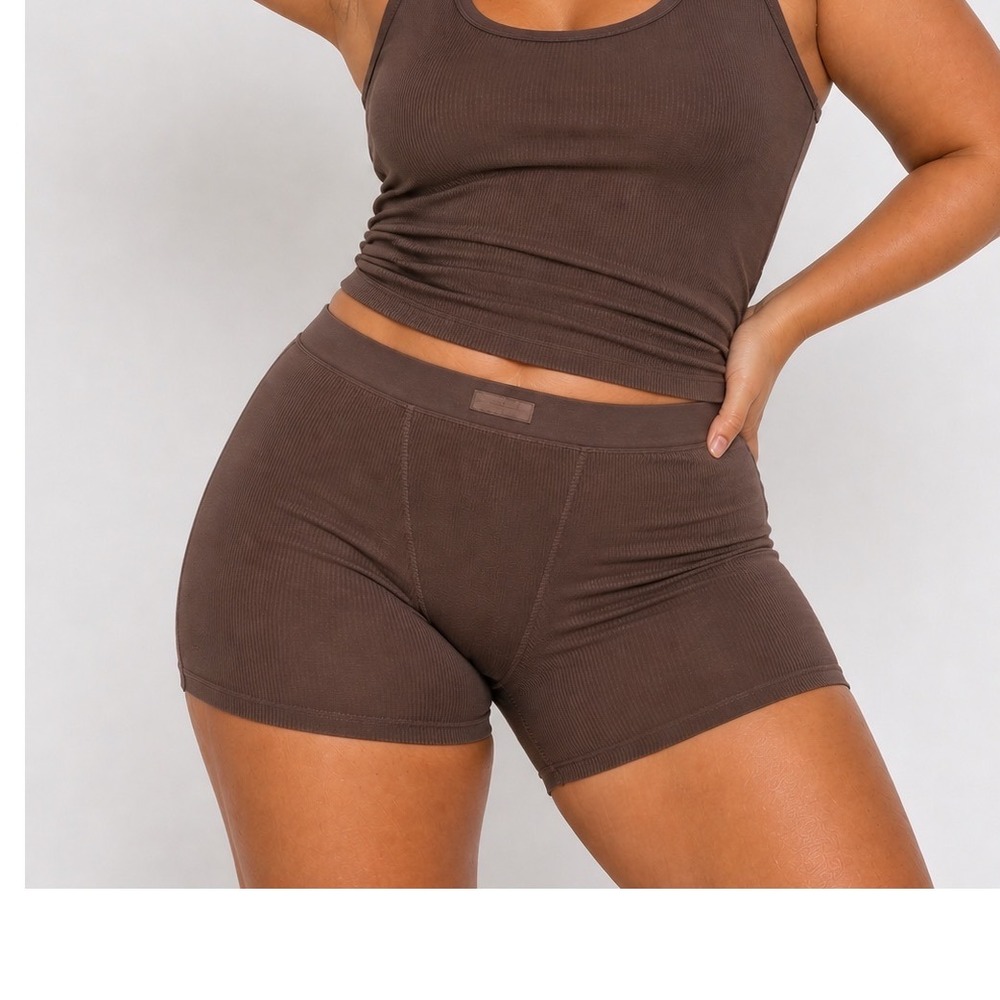 SKIMS Soft Lounge Boxer Wood 4X